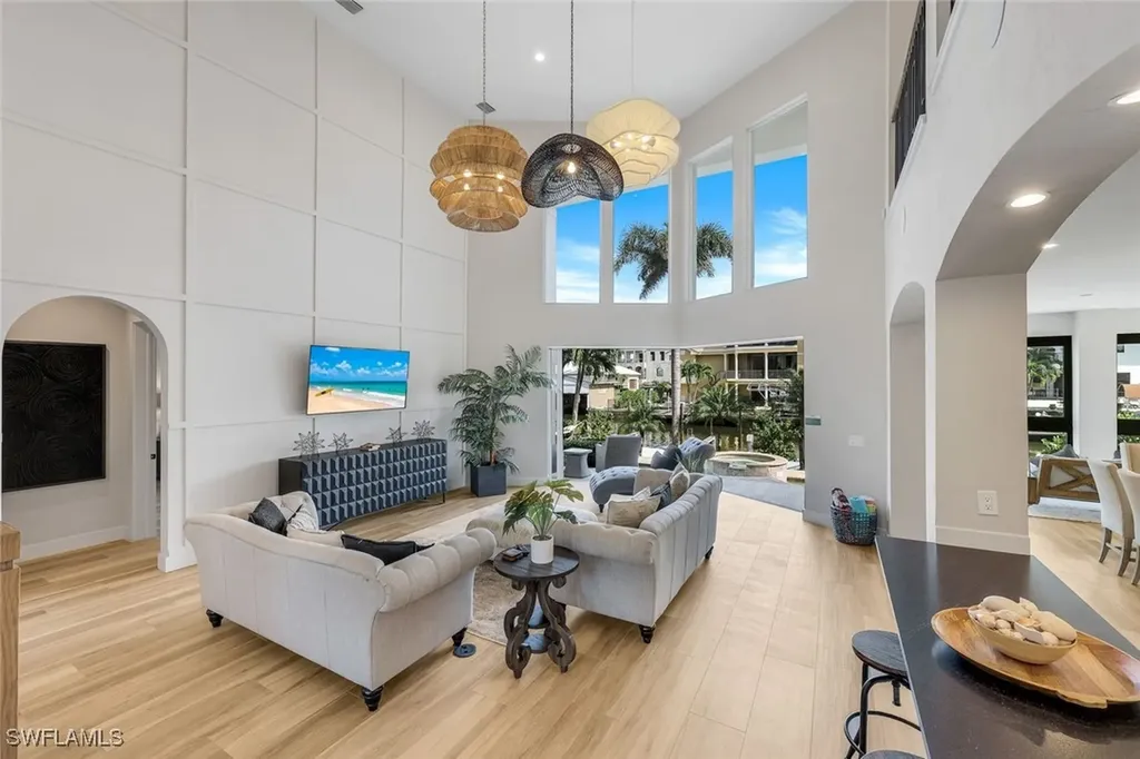 155 Heron Avenue Naples FL 34108