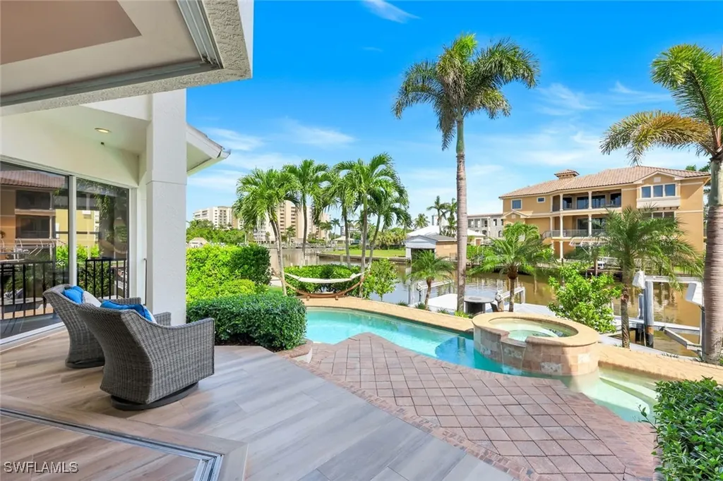 155 Heron Avenue Naples FL 34108