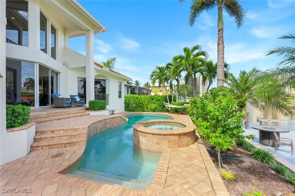 155 Heron Avenue Naples FL 34108