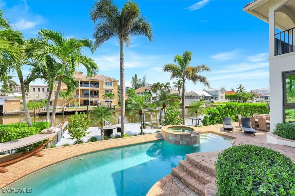 155 Heron Avenue Naples FL 34108