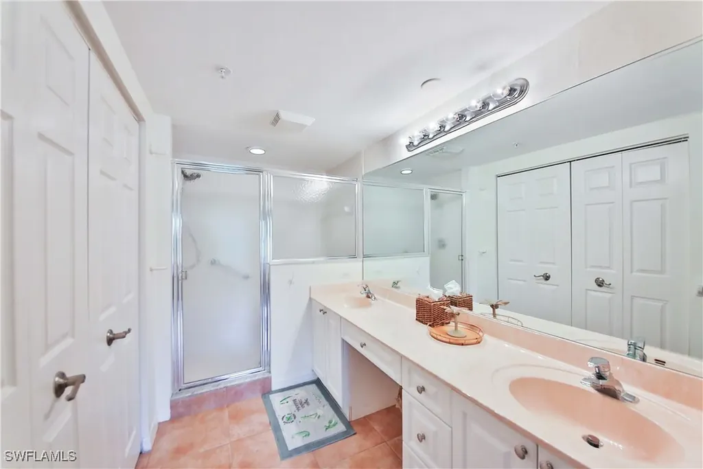 5105 Cedar Springs Drive Naples FL 34110