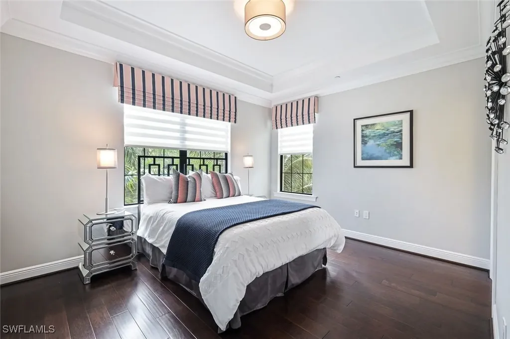 2751 Tiburon Boulevard E Naples FL 34109