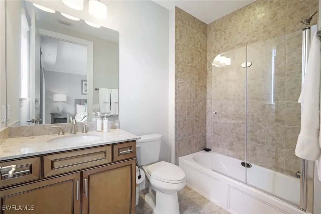 2751 Tiburon Boulevard E Naples FL 34109