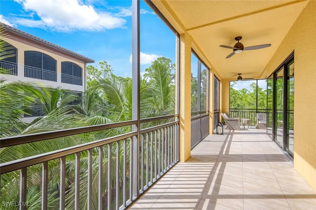 2751 Tiburon Boulevard E Naples FL 34109