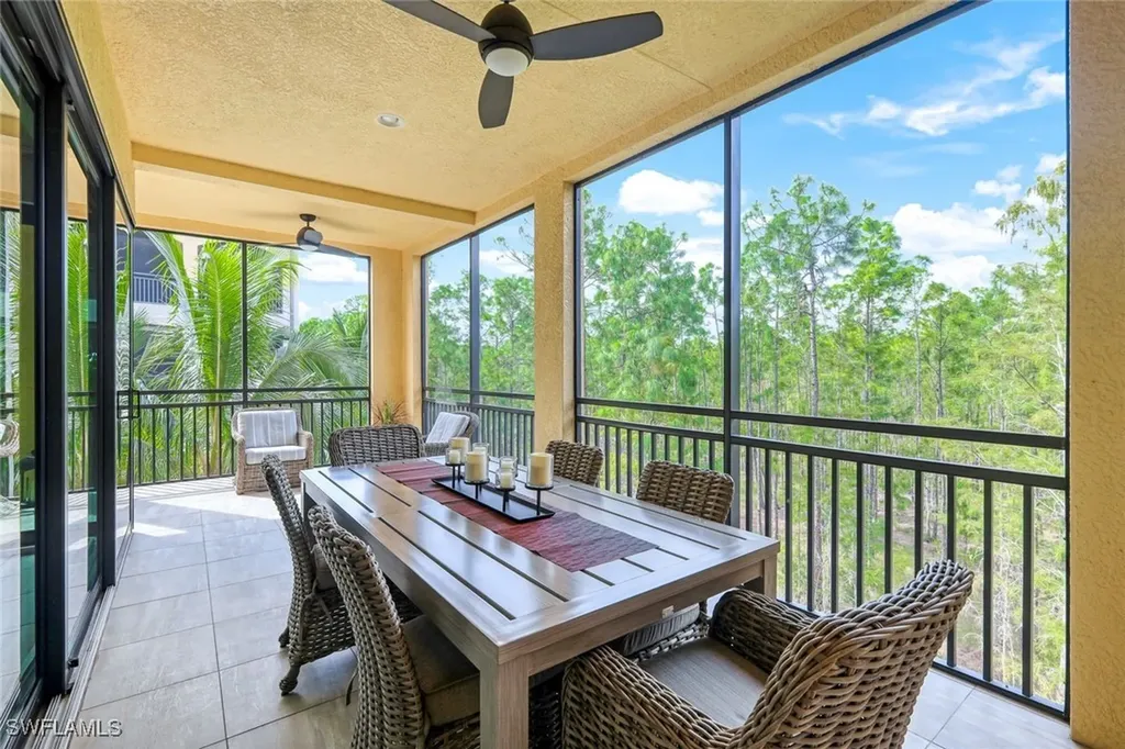 2751 Tiburon Boulevard E Naples FL 34109