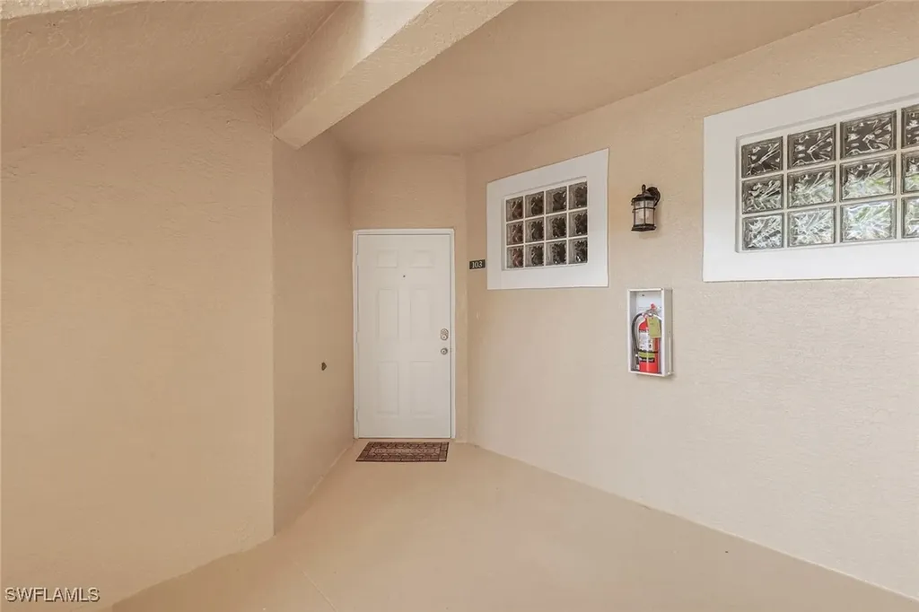 2440 Millcreek Lane Naples FL 34119