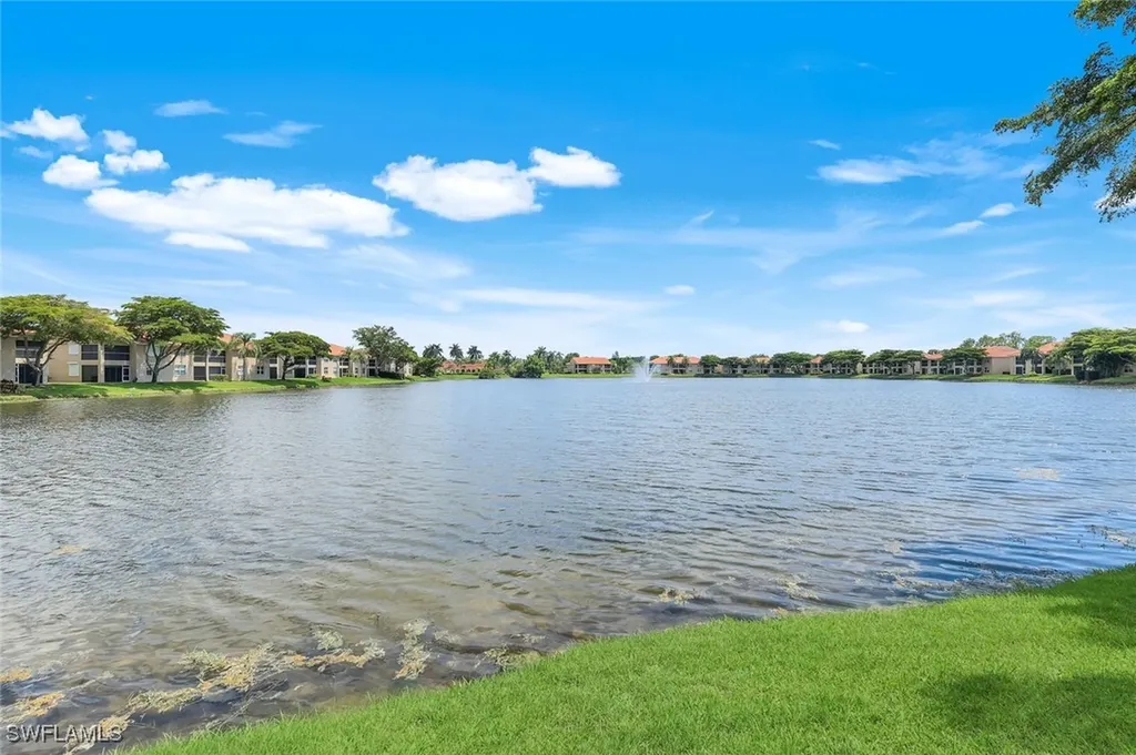 2440 Millcreek Lane Naples FL 34119