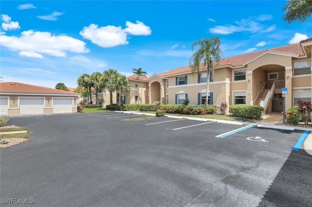 2440 Millcreek Lane Naples FL 34119