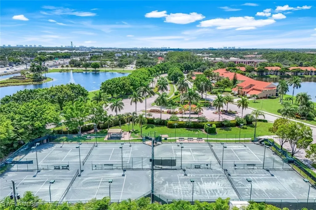 2440 Millcreek Lane Naples FL 34119
