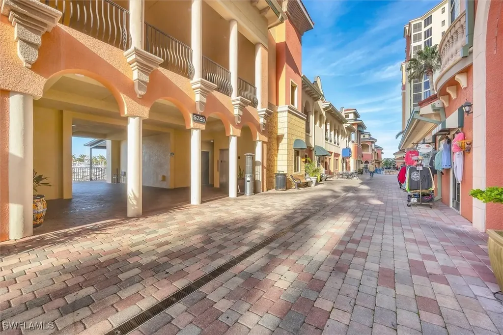 5865 Shell Cove Drive Cape Coral FL 33914