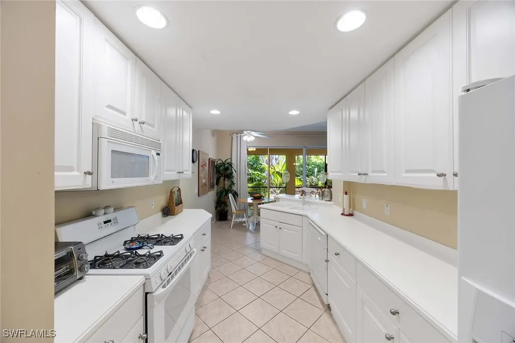 3955 Deer Crossing Court Naples FL 34114