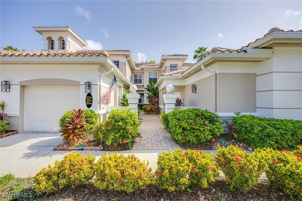 3955 Deer Crossing Court Naples FL 34114