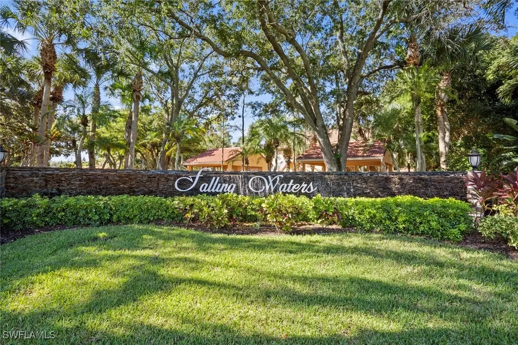 Naples FL, 1650 Windy Pines Drive, Unit 2705