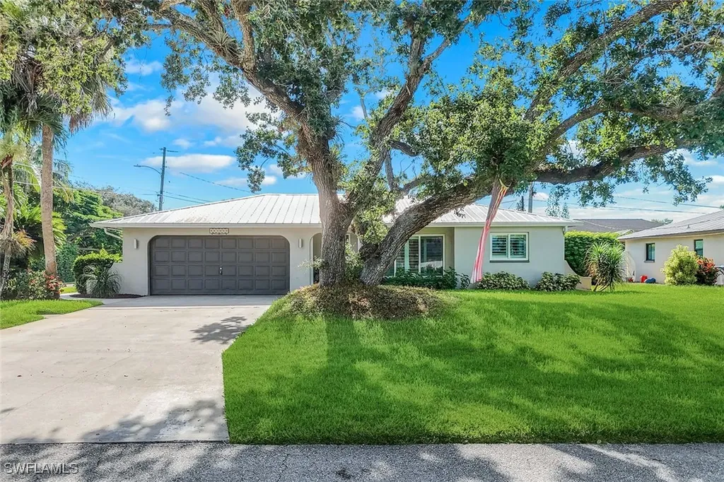 27984 Carl Circle Bonita Springs FL 34135