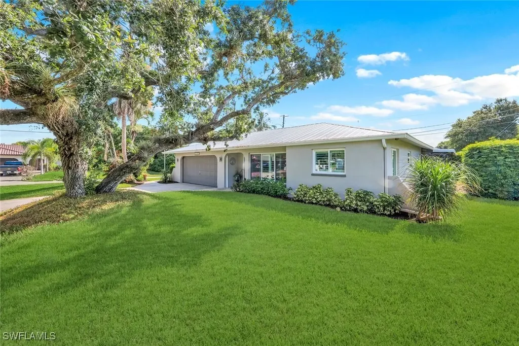 27984 Carl Circle Bonita Springs FL 34135