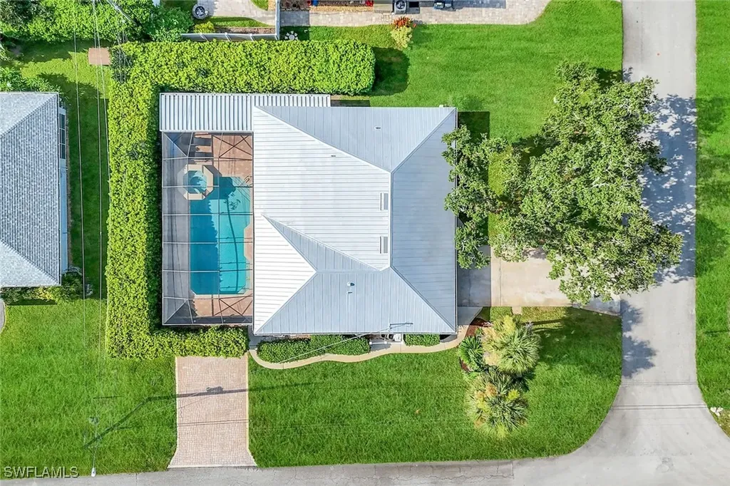 27984 Carl Circle Bonita Springs FL 34135