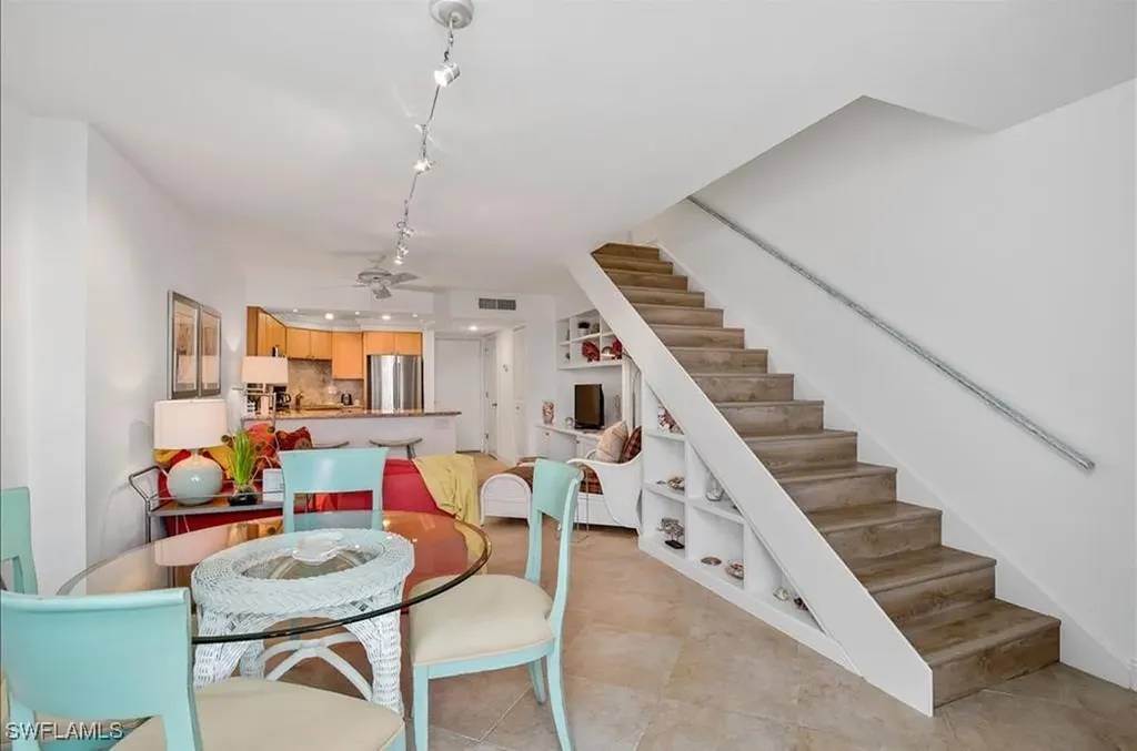 5 Bluebill Avenue Naples FL 34108