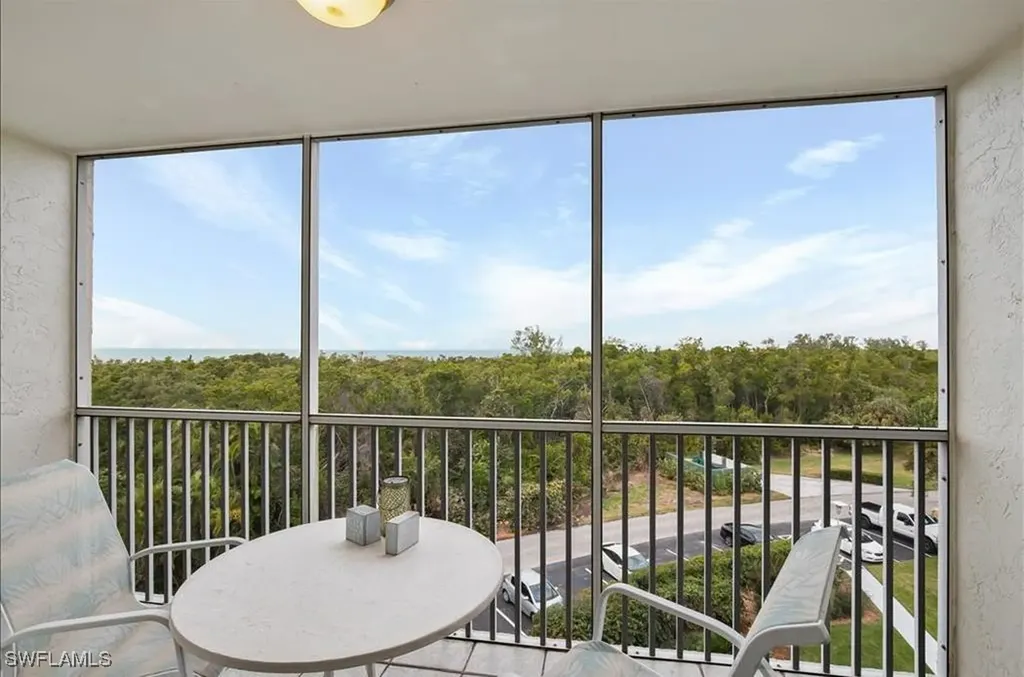 5 Bluebill Avenue Naples FL 34108