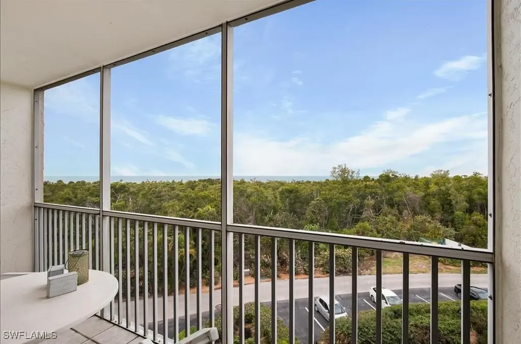 5 Bluebill Avenue Naples FL 34108