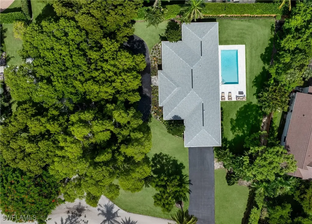 675 Yucca Road Naples FL 34102