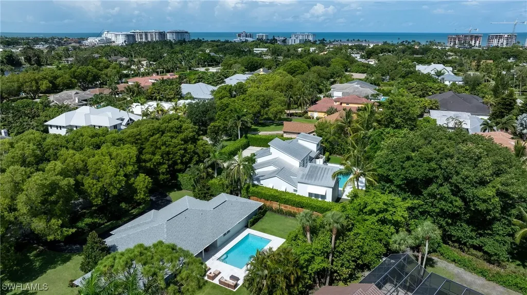 675 Yucca Road Naples FL 34102