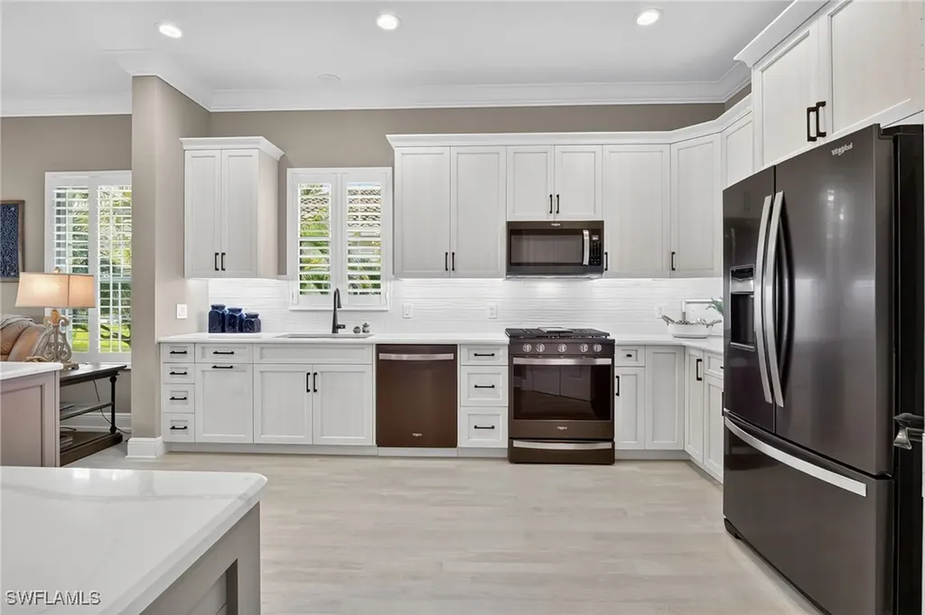 3202 Serenity Court Naples FL 34114