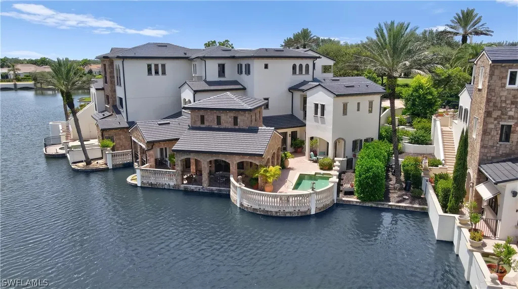 Naples FL, 16653 Toscana Circle, Unit 701