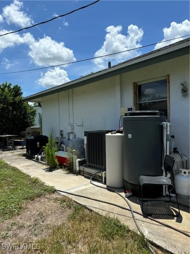 Lehigh Acres FL 33936