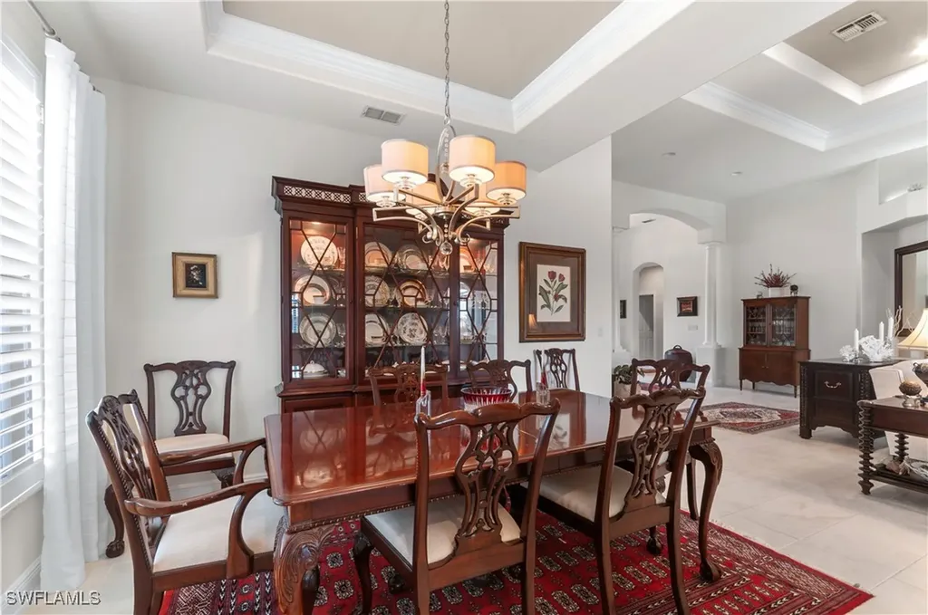 4919 Cerromar Drive Naples FL 34112