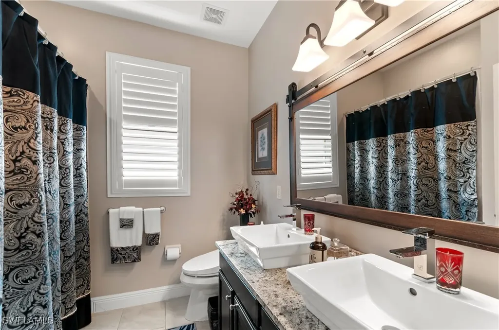 4919 Cerromar Drive Naples FL 34112