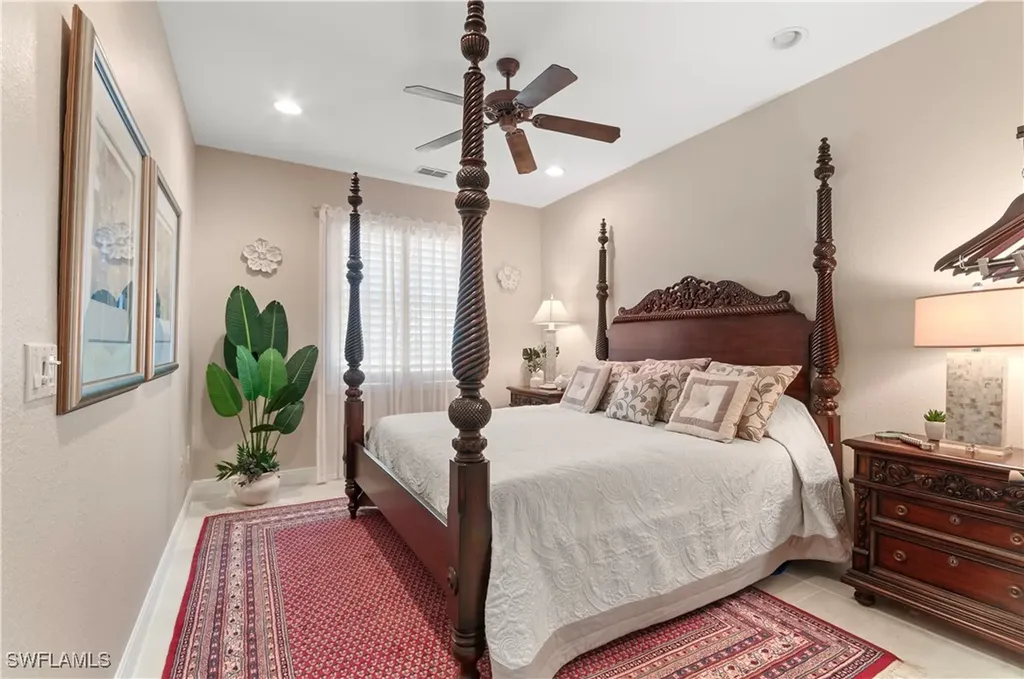 4919 Cerromar Drive Naples FL 34112