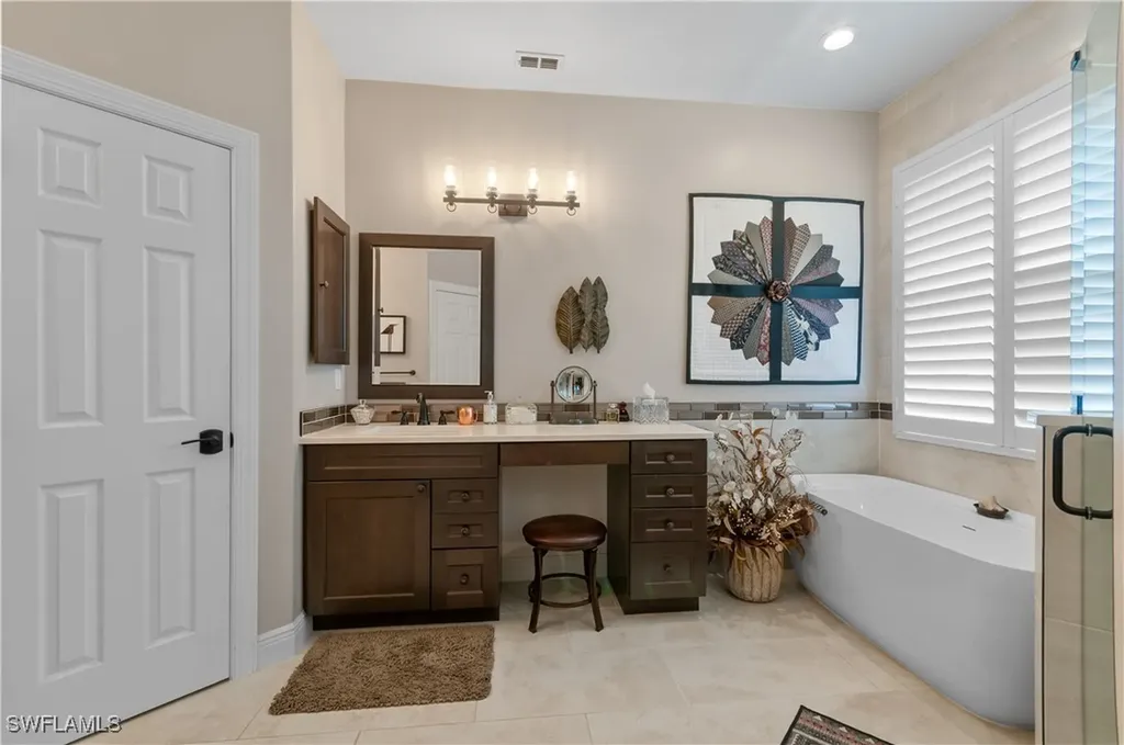 4919 Cerromar Drive Naples FL 34112