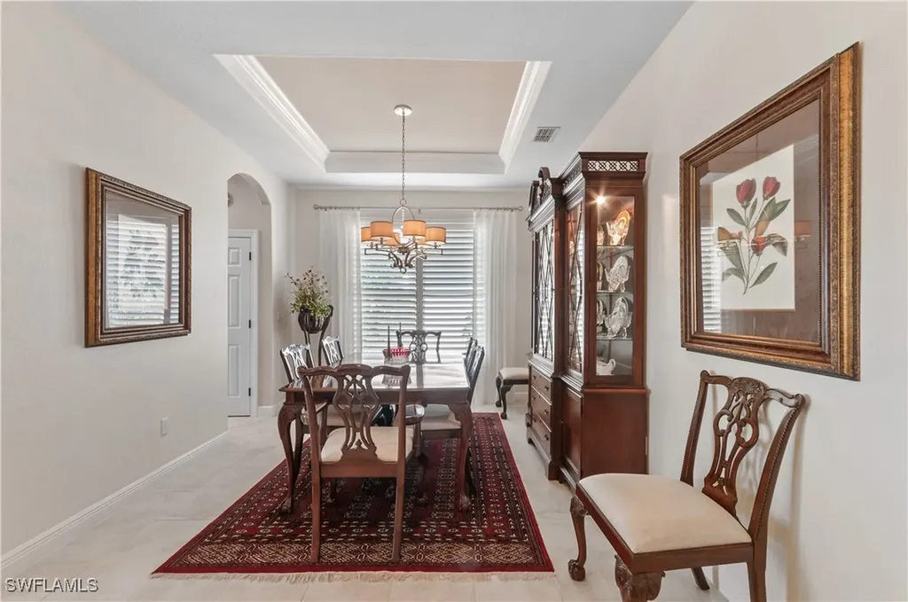 4919 Cerromar Drive Naples FL 34112