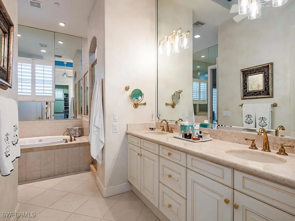 530 Avellino Isle Circle Naples FL 34119