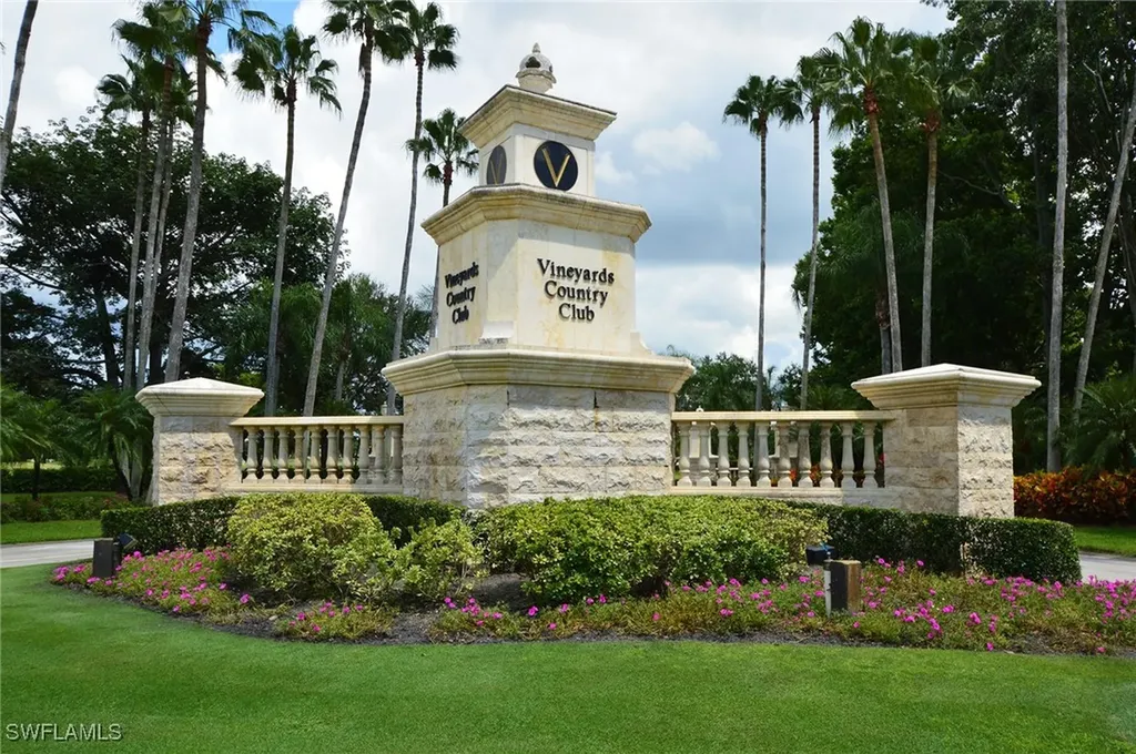 530 Avellino Isle Circle Naples FL 34119