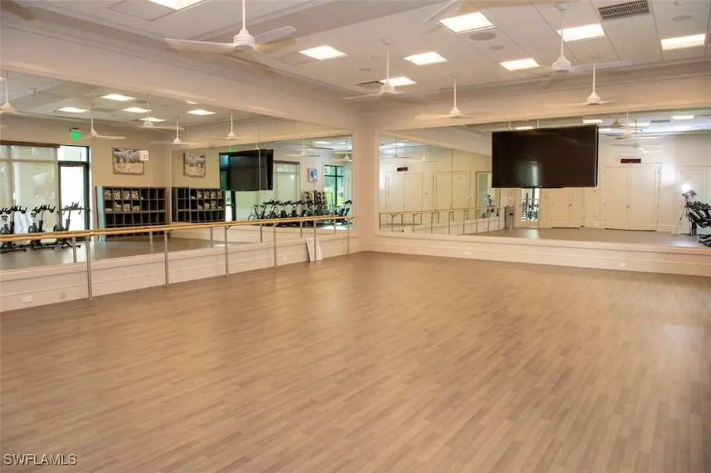 530 Avellino Isle Circle Naples FL 34119