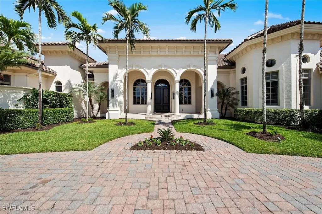 6511 Highcroft Drive Naples FL 34119