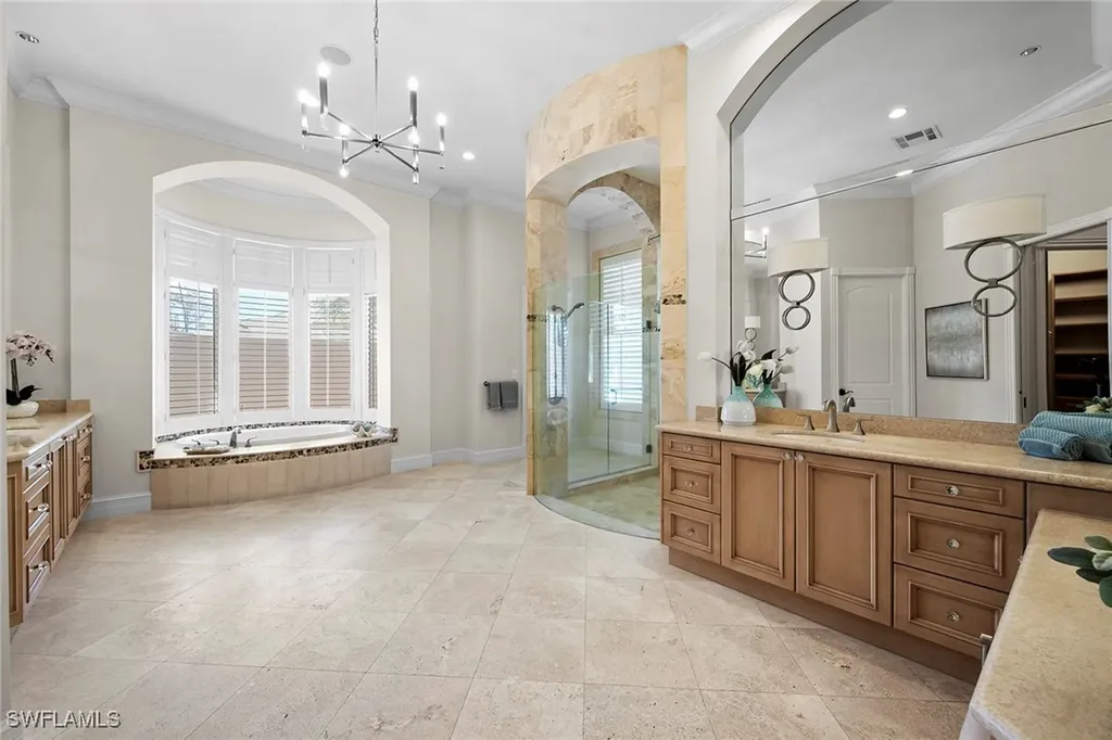 6511 Highcroft Drive Naples FL 34119