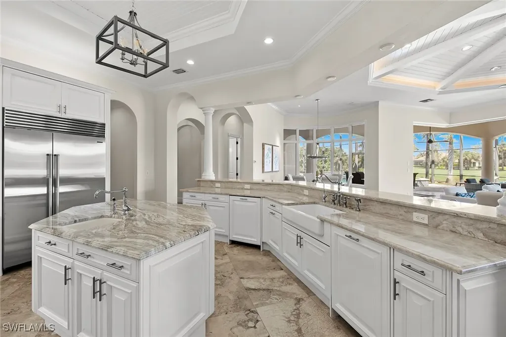 6511 Highcroft Drive Naples FL 34119