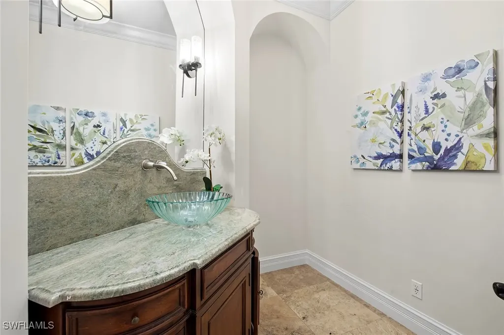 6511 Highcroft Drive Naples FL 34119