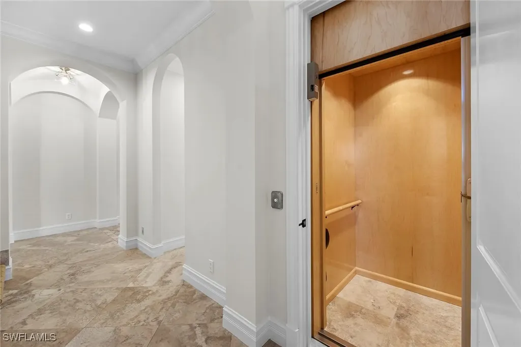 6511 Highcroft Drive Naples FL 34119