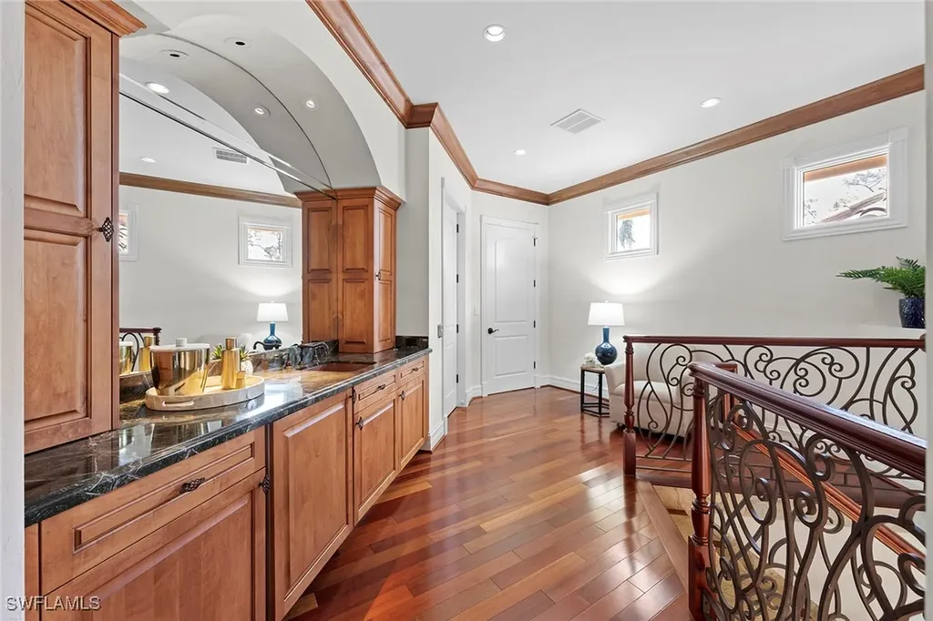 6511 Highcroft Drive Naples FL 34119