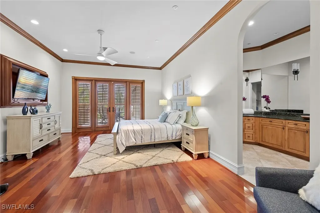 6511 Highcroft Drive Naples FL 34119