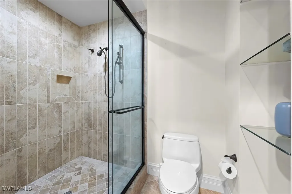 6511 Highcroft Drive Naples FL 34119