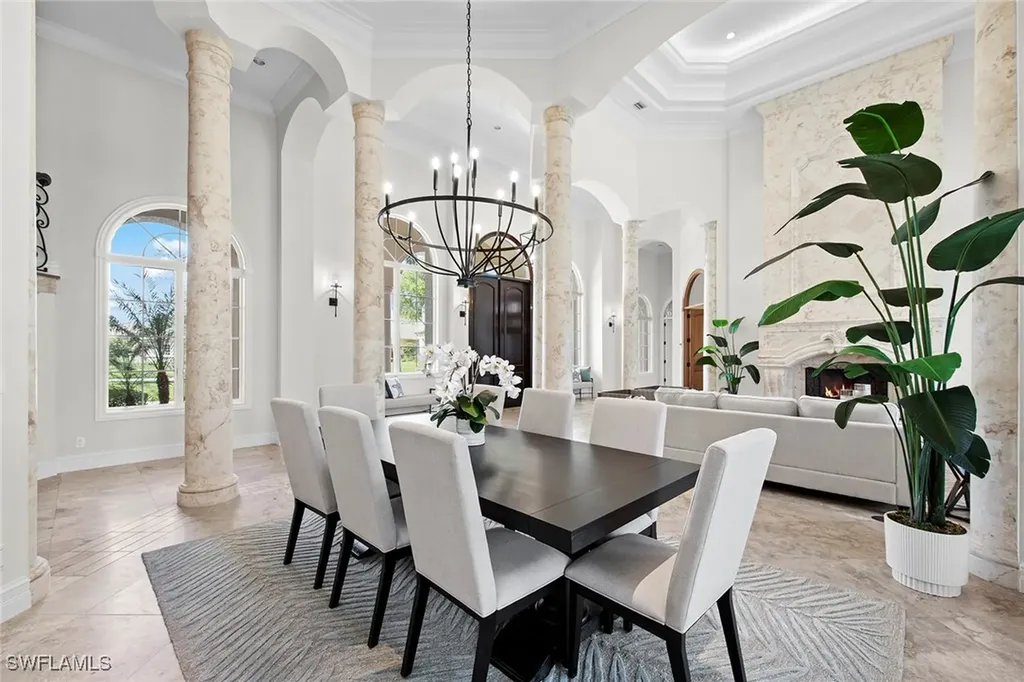 6511 Highcroft Drive Naples FL 34119