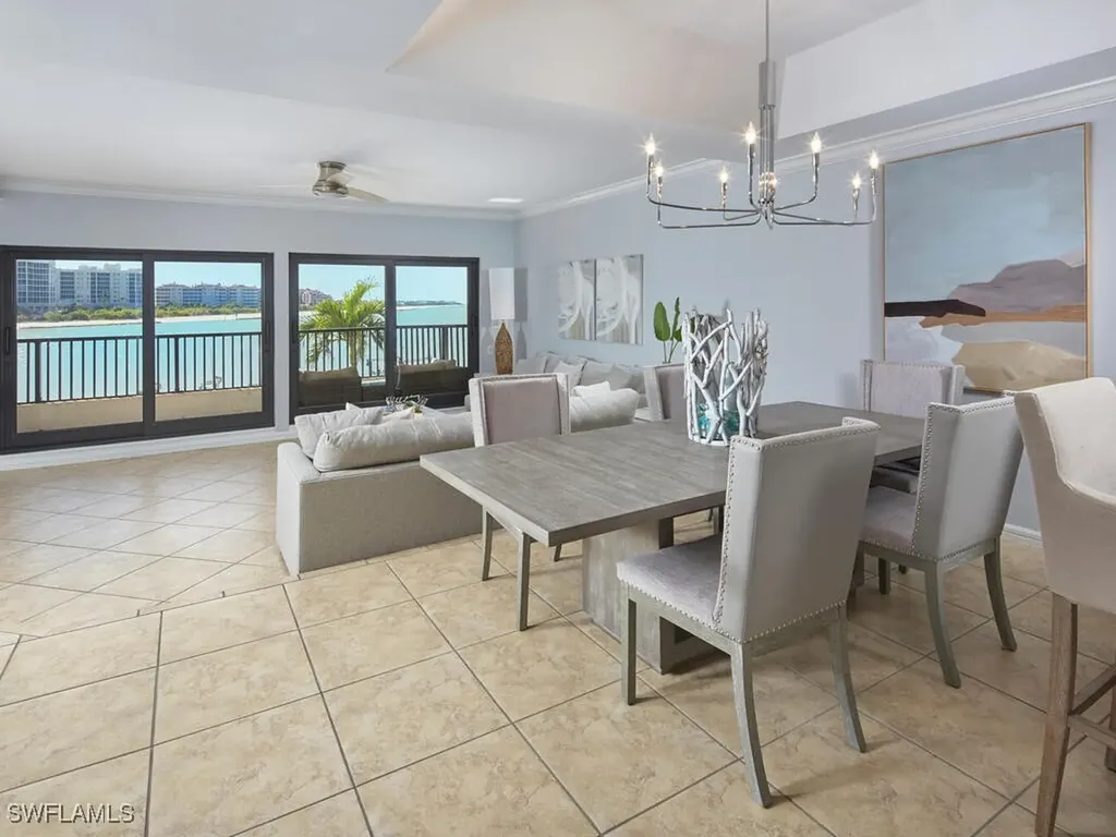 324 La Peninsula Boulevard Naples FL 34113