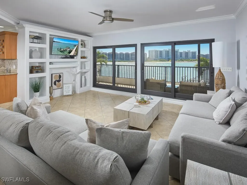 324 La Peninsula Boulevard Naples FL 34113