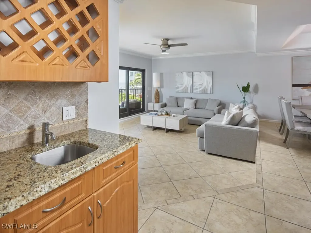 324 La Peninsula Boulevard Naples FL 34113