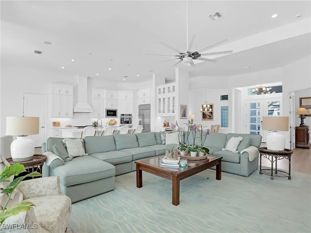 15432 Turin Drive Naples FL 34114