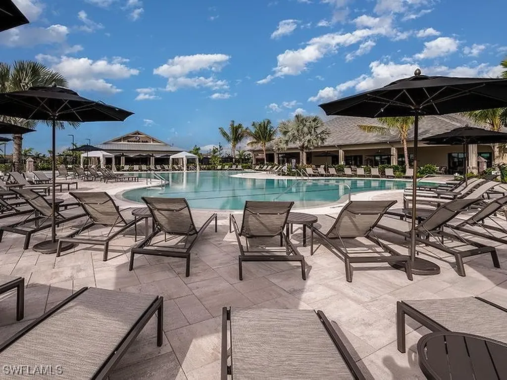 15432 Turin Drive Naples FL 34114
